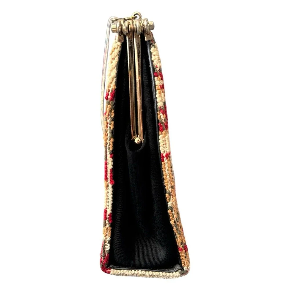 Ambassador Original Floral Needlepoint Lucite Handle Kiss Lock Handbag Purse Vtg
